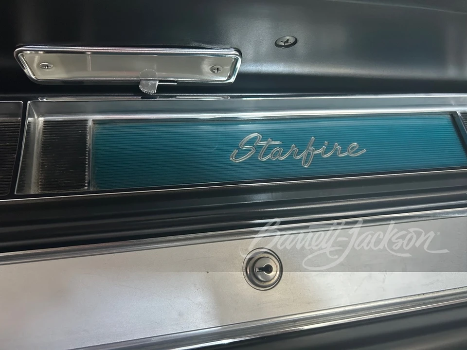 1964 Oldsmobile Starfire - Image 20 of 31