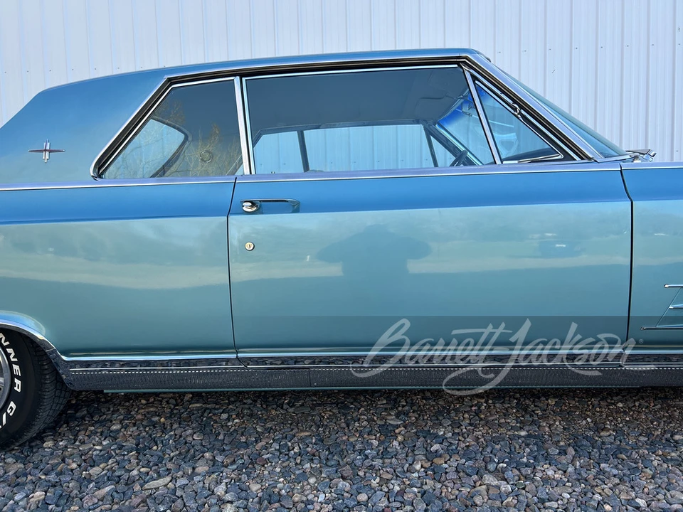 1964 Oldsmobile Starfire - Image 27 of 31