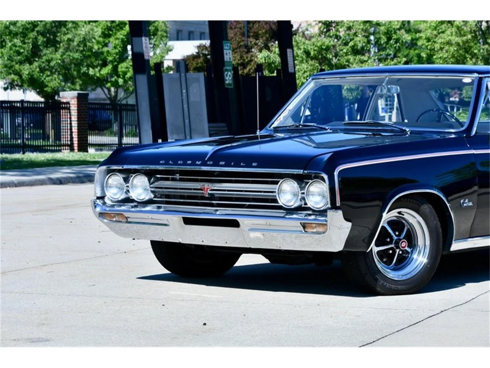 1964 Oldsmobile - Image 9 of 31
