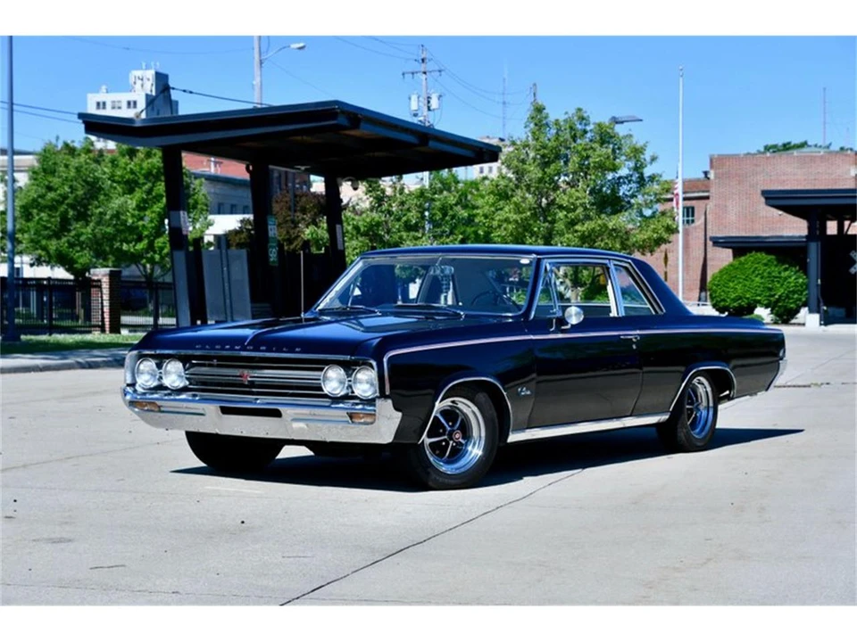 1964 Oldsmobile - Image 5 of 31