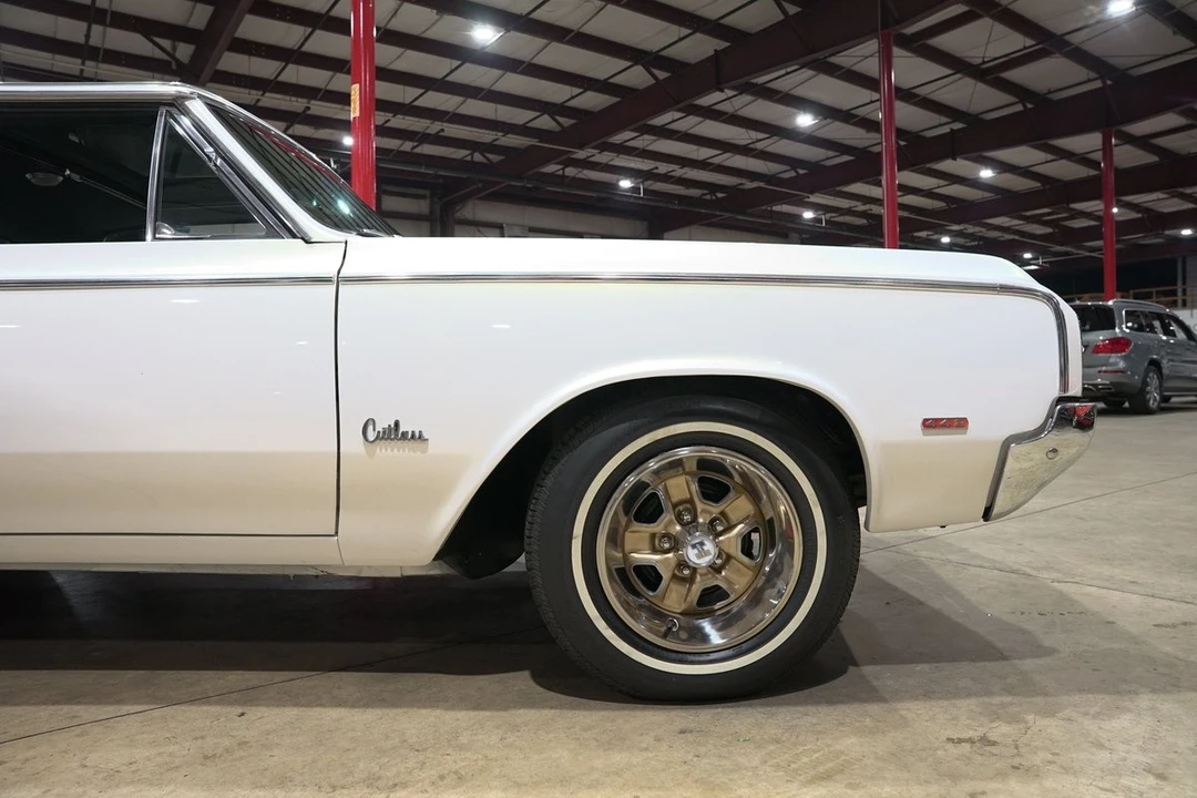 1964 Oldsmobile 442 1st Gen - Image 11 of 12