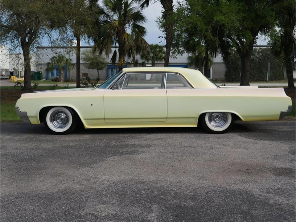 1964 Oldsmobile 88 - Image 11 of 31