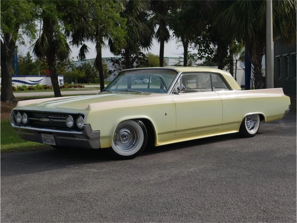 1964 Oldsmobile 88 - Image 8 of 31