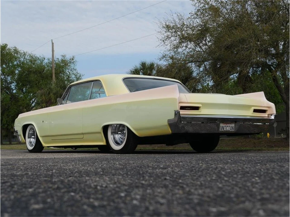 1964 Oldsmobile 88 - Image 13 of 31