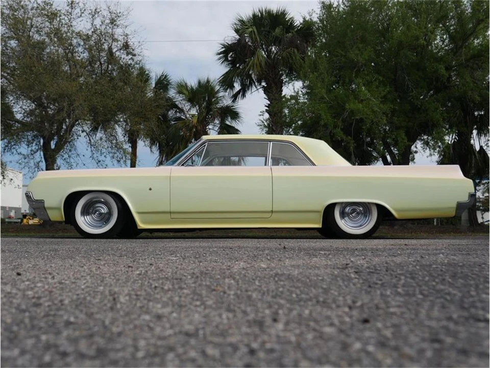 1964 Oldsmobile 88 - Image 10 of 31