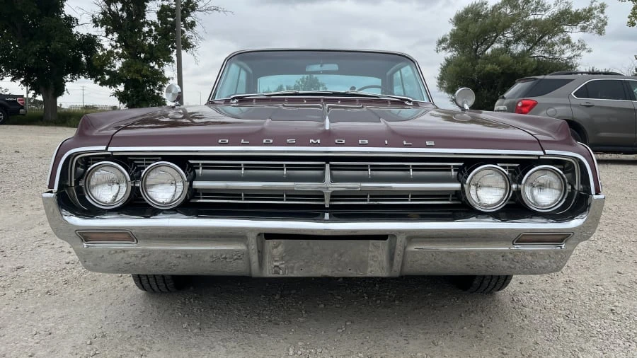 1964 Oldsmobile 98 - Image 4 of 17