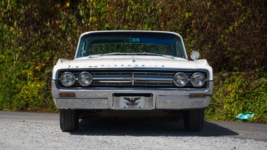 1964 Oldsmobile 98 - Image 10 of 12