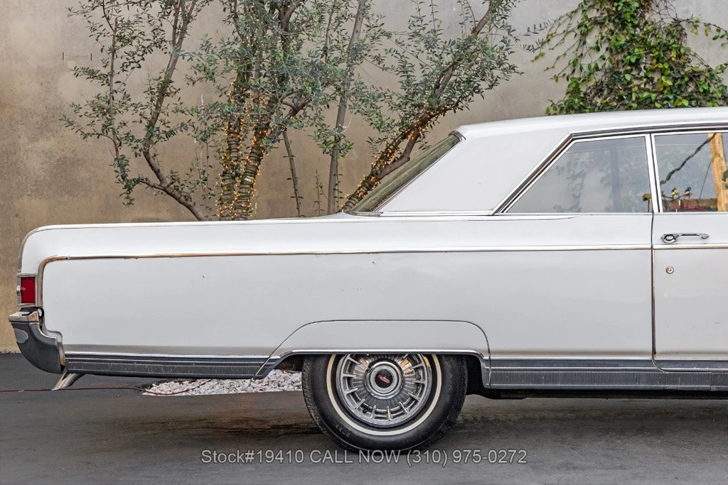 1964 Oldsmobile 98 - Image 11 of 12