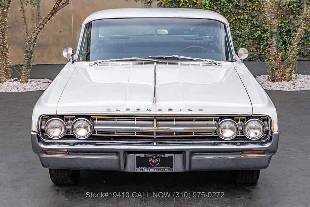 1964 Oldsmobile 98 - Image 2 of 12