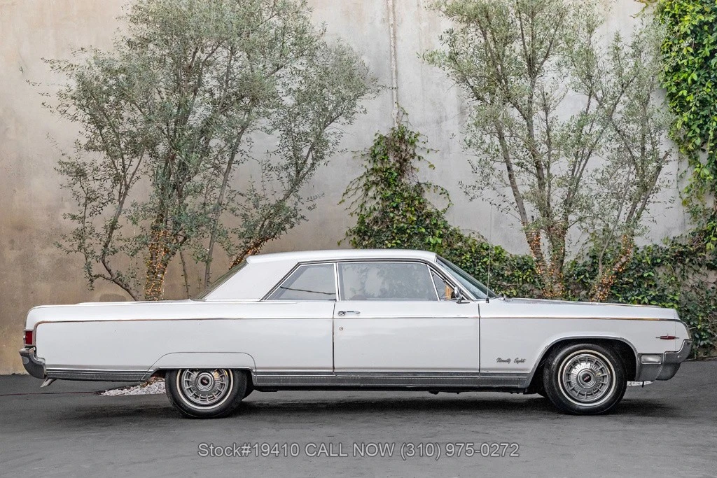 1964 Oldsmobile 98 - Image 4 of 12