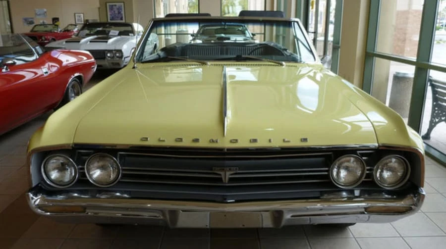 1964 Oldsmobile Cutlass 2nd Gen - Image 10 of 11