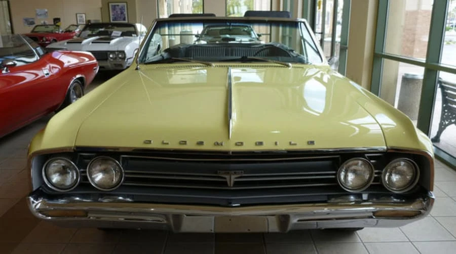 1964 Oldsmobile Cutlass 2nd Gen - Image 11 of 12