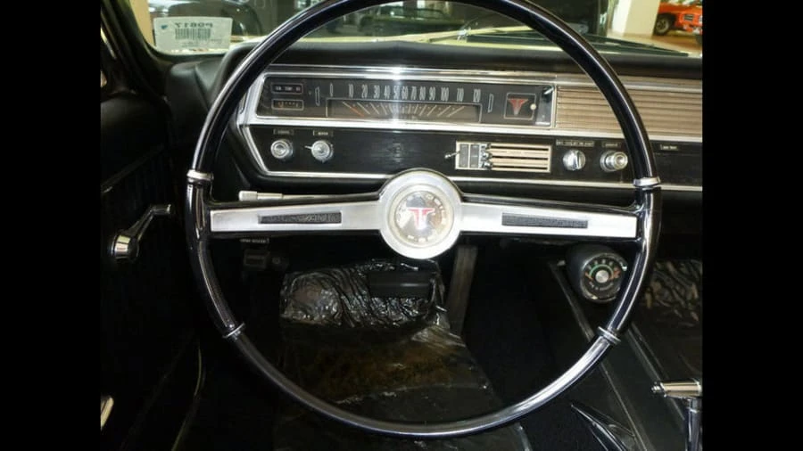 1964 Oldsmobile Cutlass 2nd Gen - Image 9 of 12