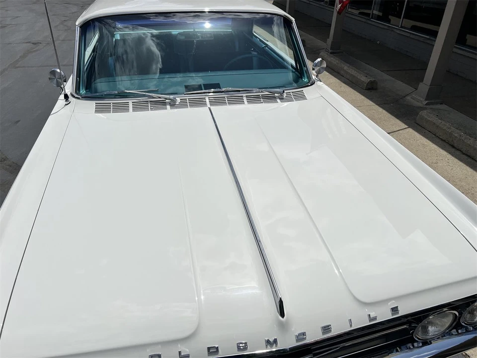 1964 Oldsmobile 88 - Image 4 of 28