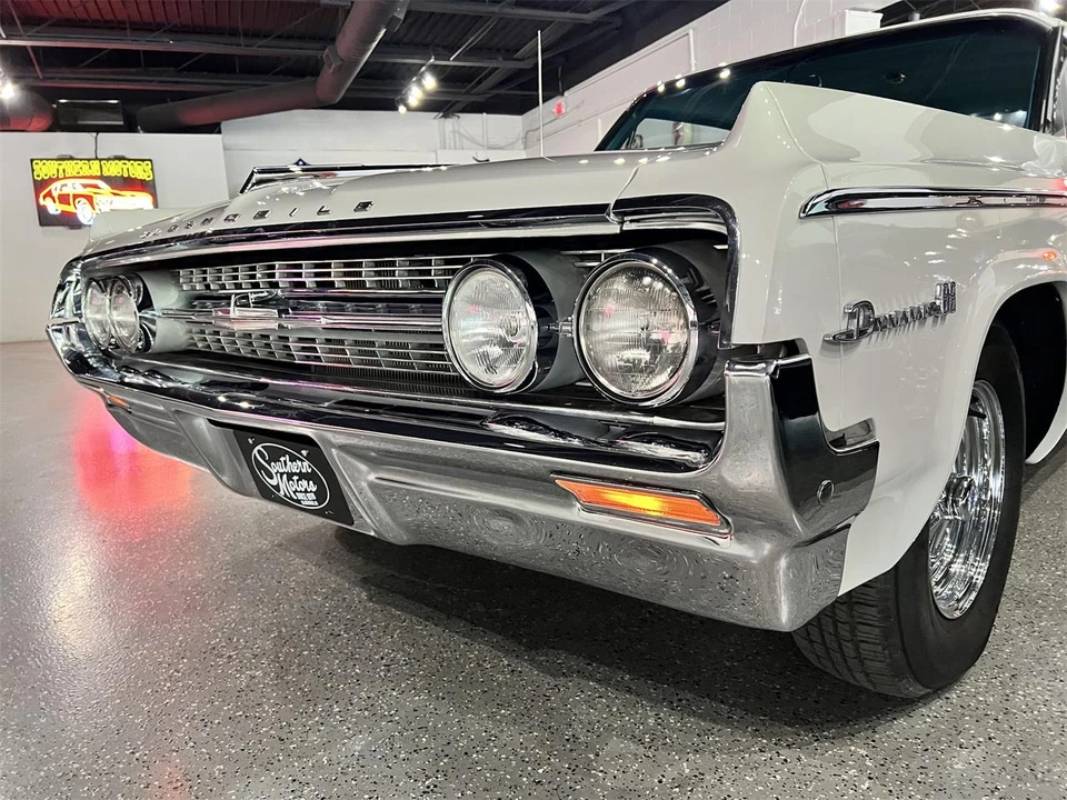 1964 Oldsmobile 88 - Image 23 of 28