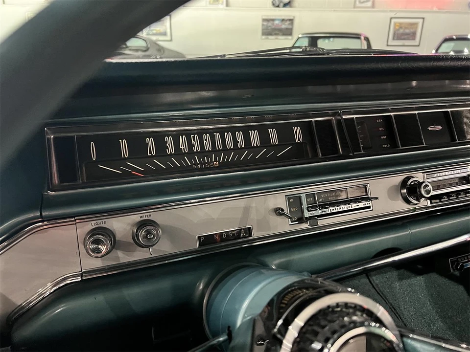 1964 Oldsmobile 88 - Image 25 of 28