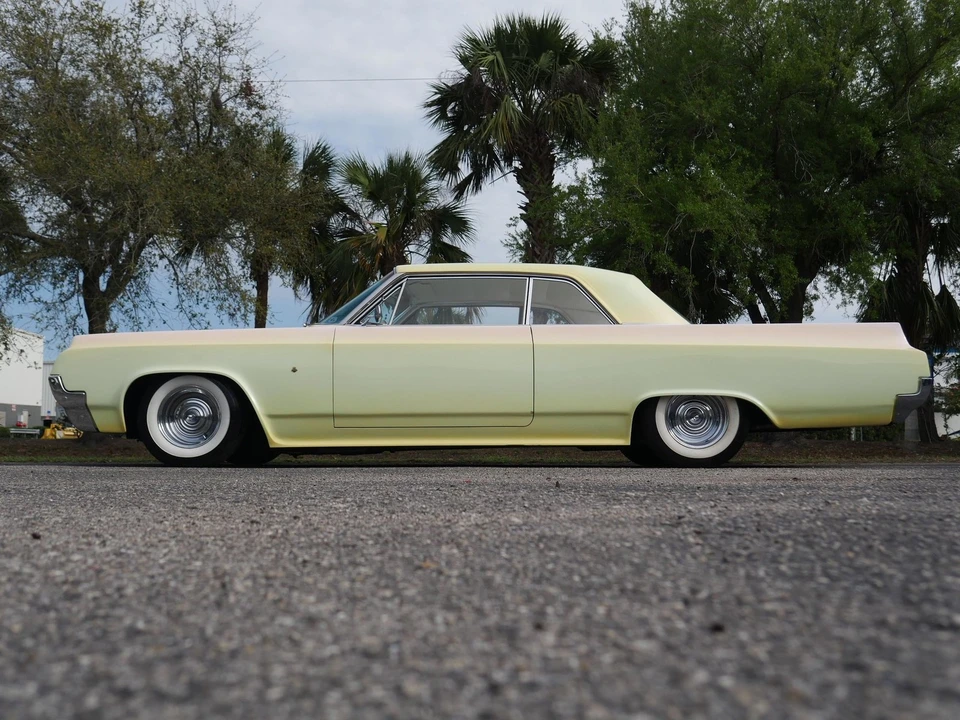 1964 Oldsmobile 88 - Image 10 of 24
