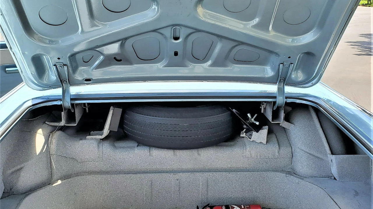 1964 Oldsmobile 88 - Image 13 of 19