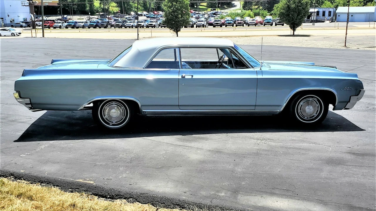 1964 Oldsmobile 88 - Image 18 of 19