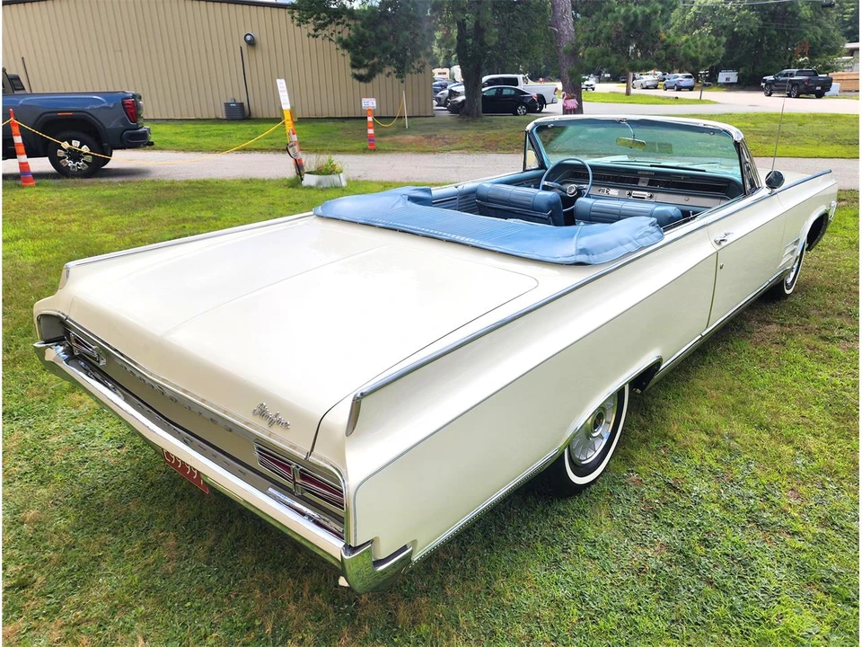 1964 Oldsmobile Starfire - Image 6 of 31