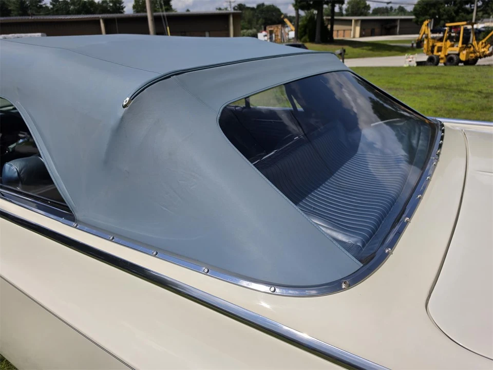 1964 Oldsmobile Starfire - Image 11 of 31