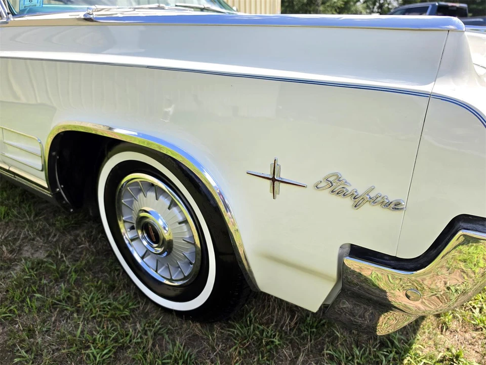 1964 Oldsmobile Starfire - Image 13 of 31