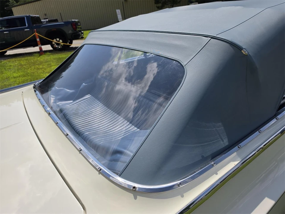 1964 Oldsmobile Starfire - Image 16 of 31