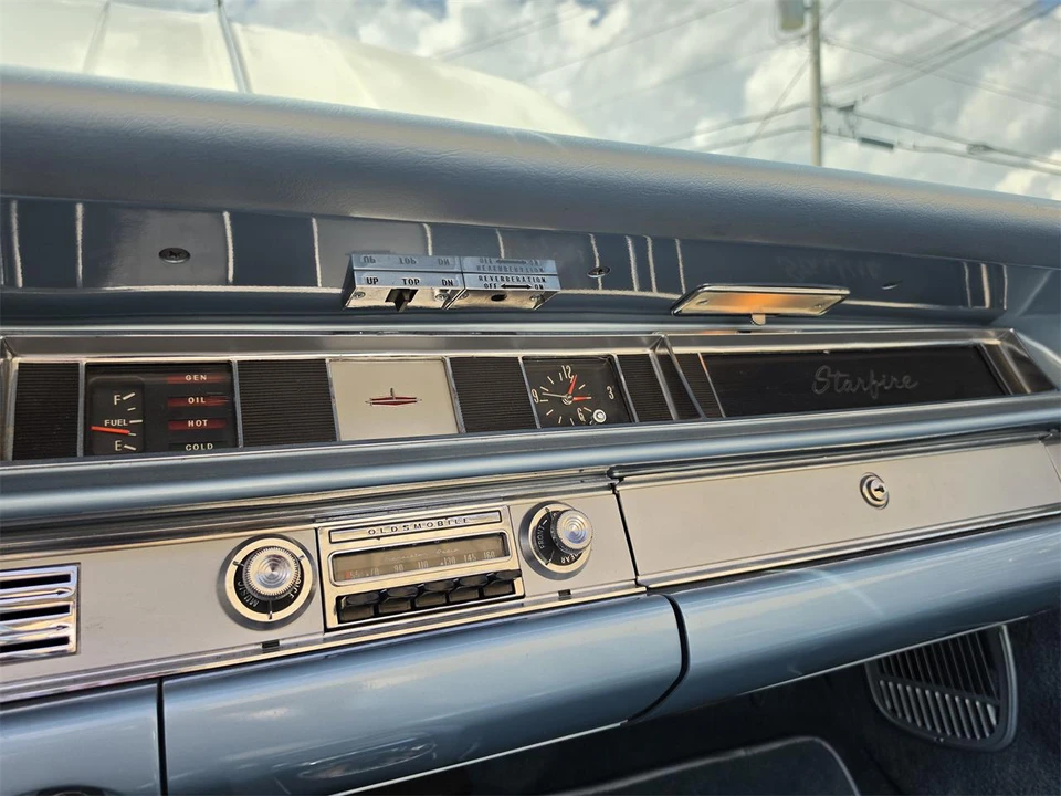 1964 Oldsmobile Starfire - Image 20 of 31