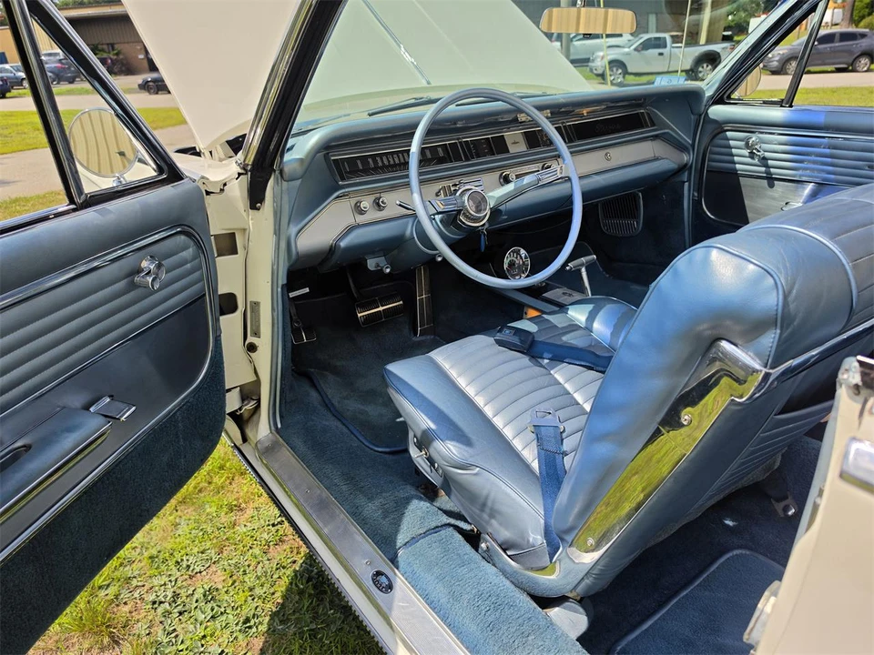 1964 Oldsmobile Starfire - Image 23 of 31