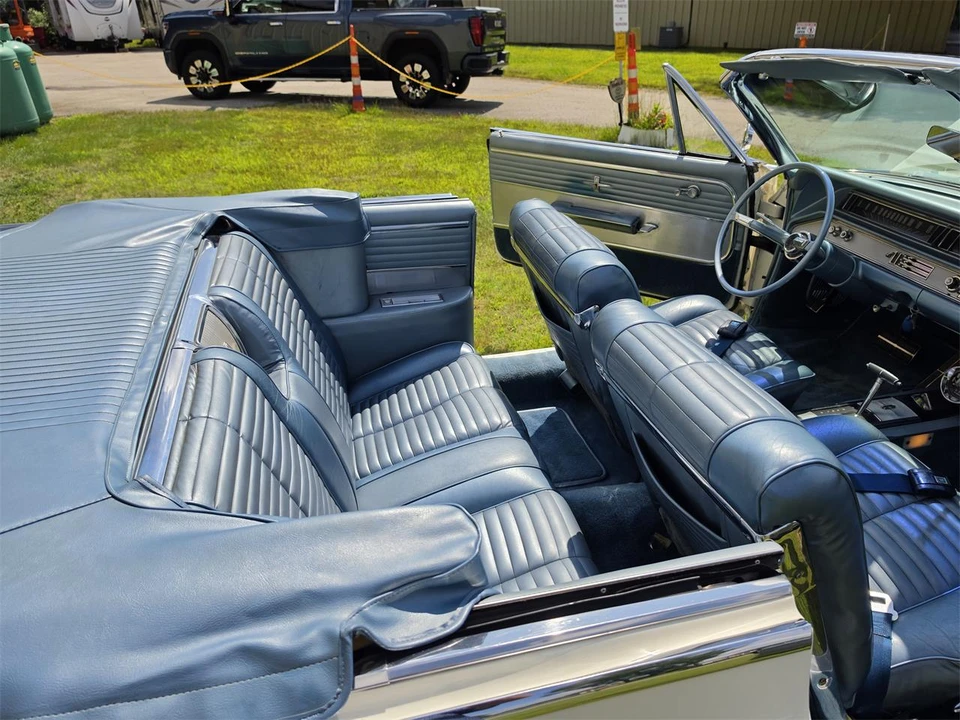 1964 Oldsmobile Starfire - Image 26 of 31