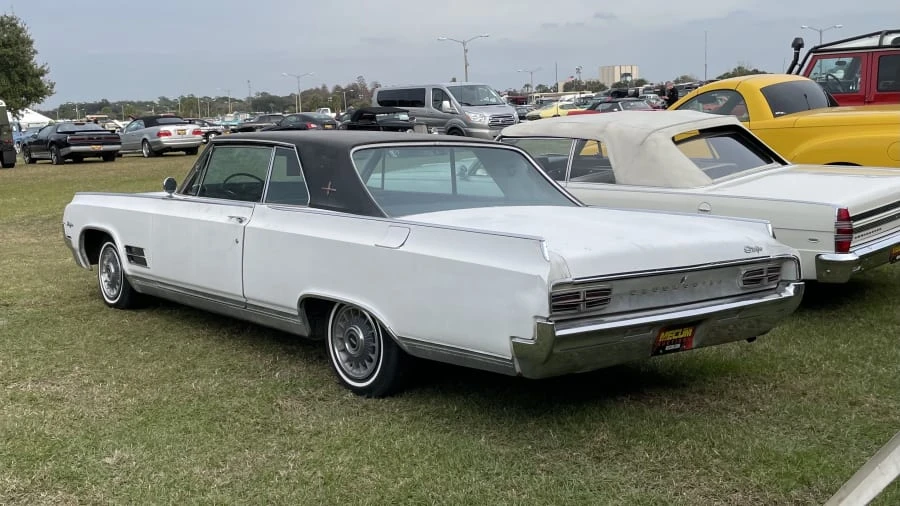 1964 Oldsmobile Starfire - Image 3 of 5