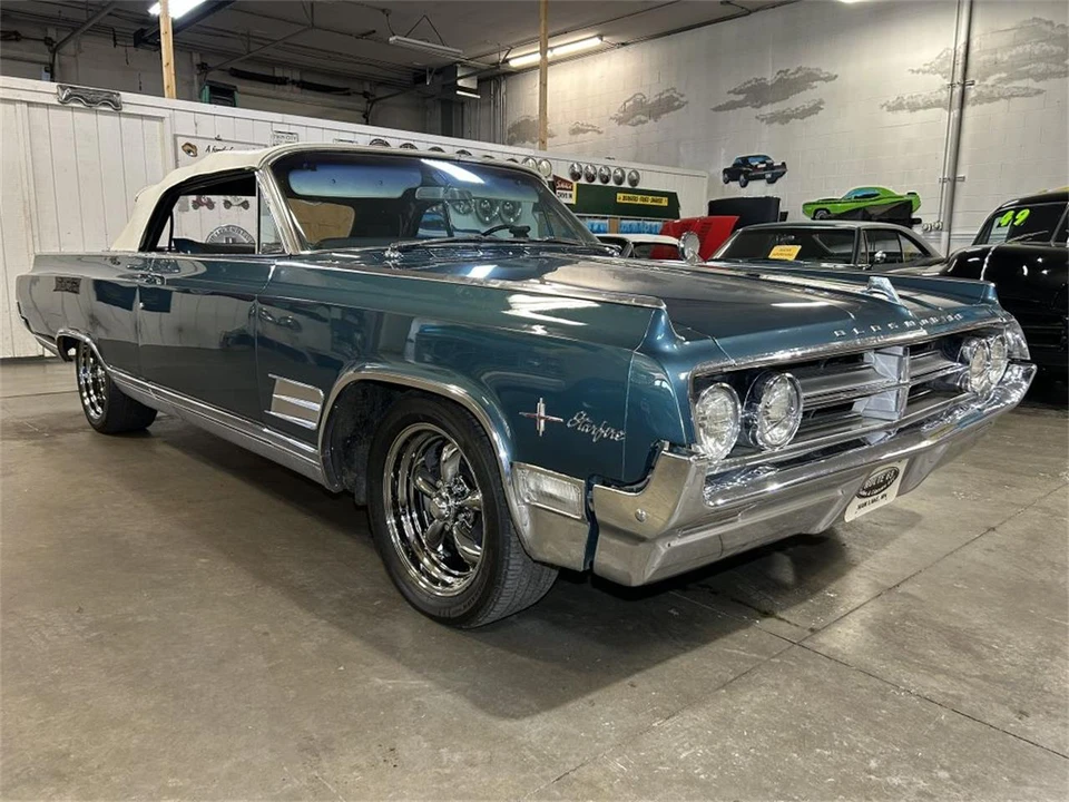 1964 Oldsmobile Starfire - Image 3 of 31