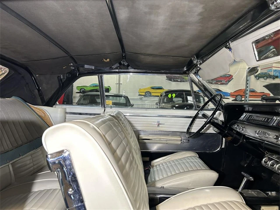 1964 Oldsmobile Starfire - Image 29 of 31