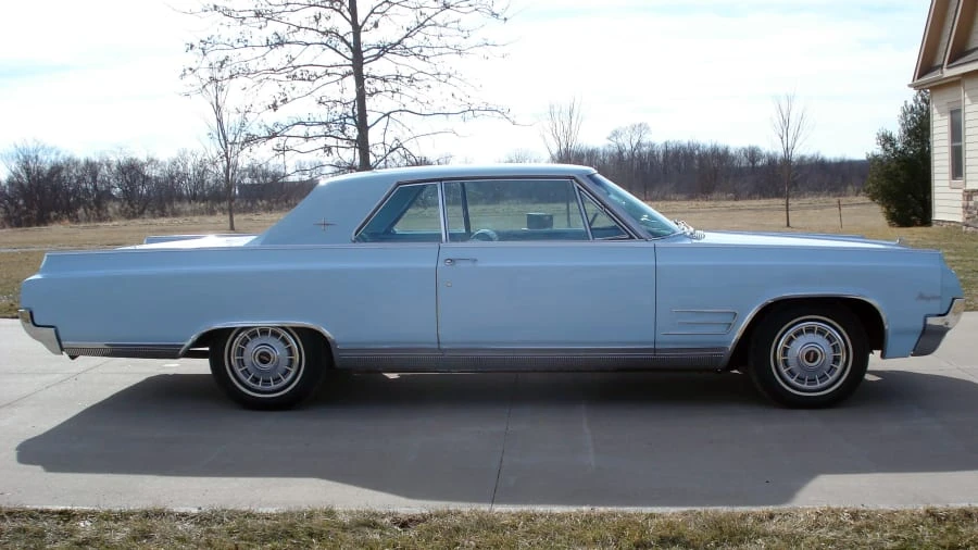 1964 Oldsmobile Starfire - Image 2 of 8