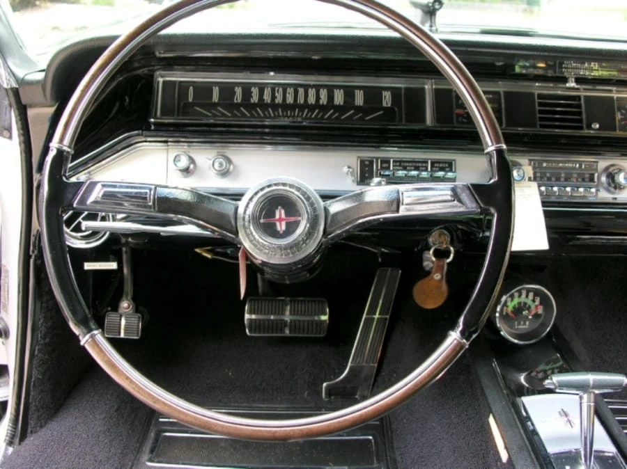 1964 Oldsmobile Starfire - Image 3 of 11