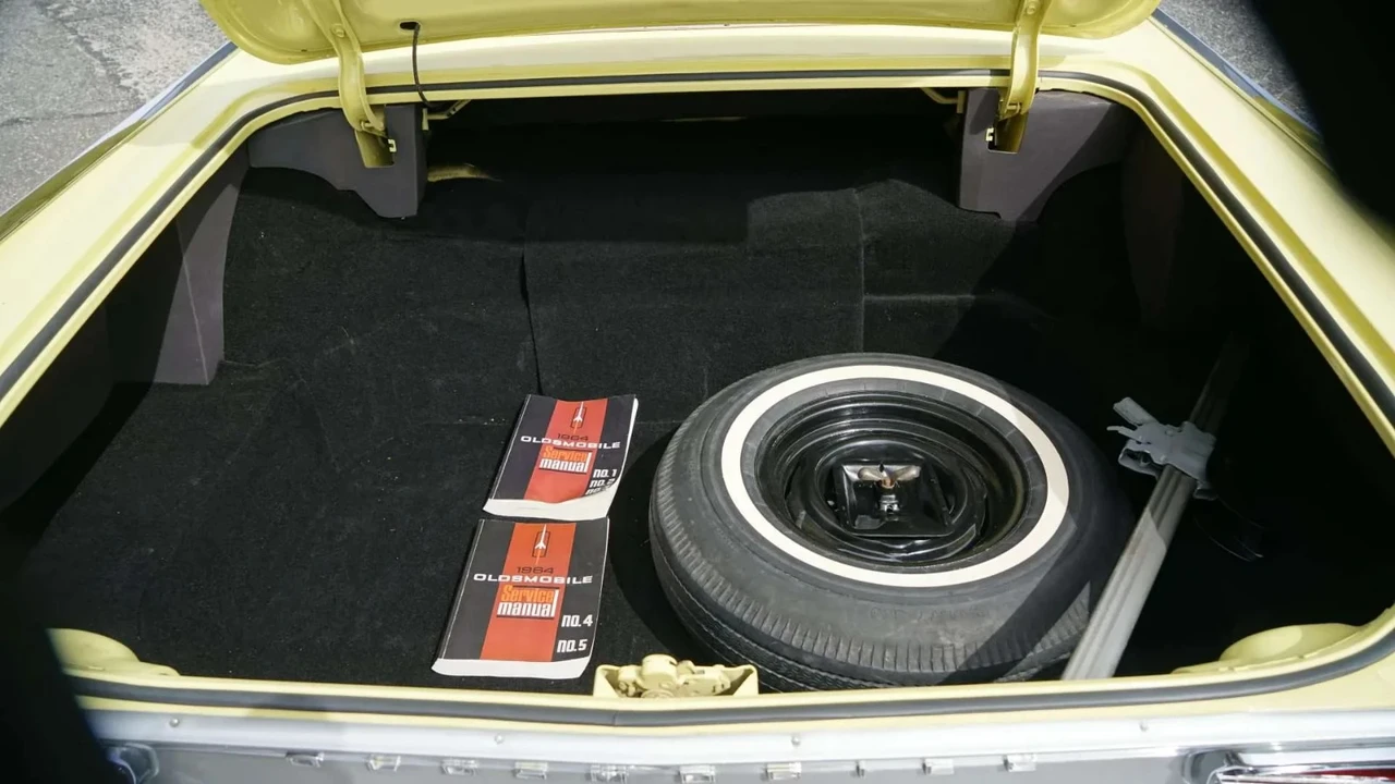 1964 Oldsmobile Starfire - Image 13 of 21