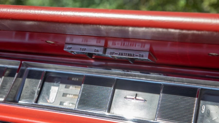 1964 Oldsmobile Starfire - Image 15 of 20