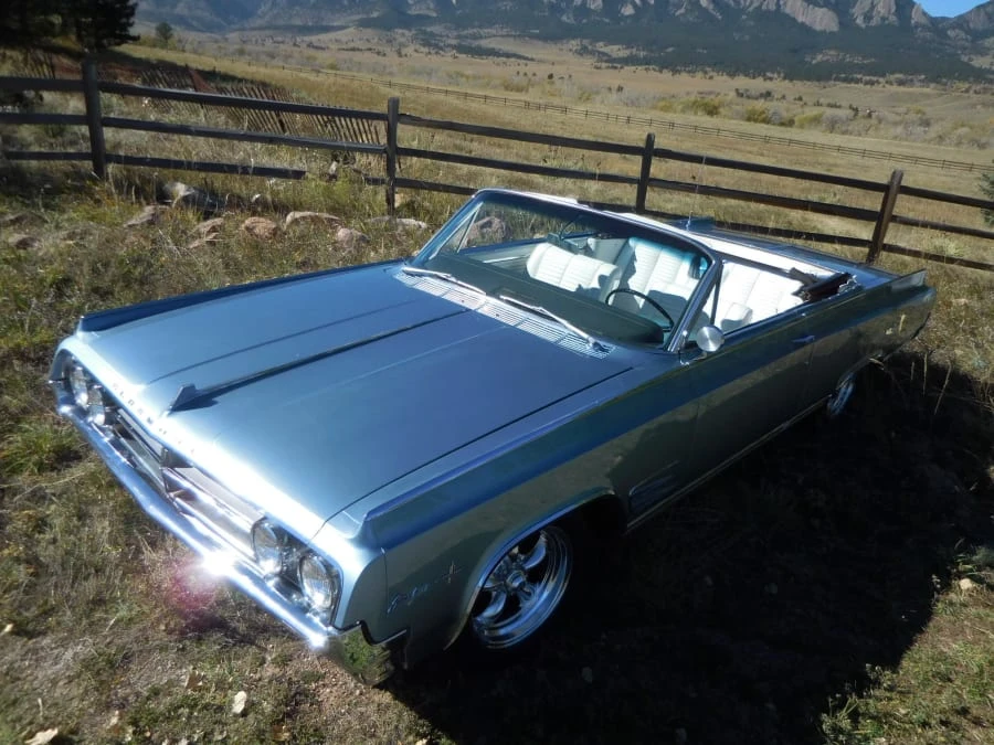 1964 Oldsmobile Starfire - Image 5 of 6