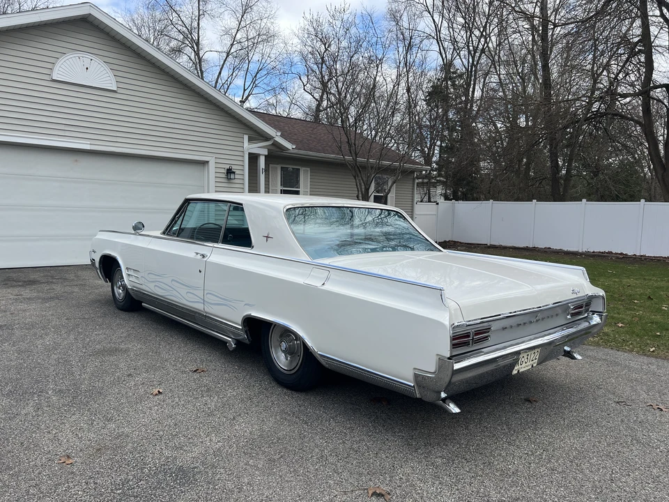 1964 Oldsmobile Starfire - Image 7 of 31