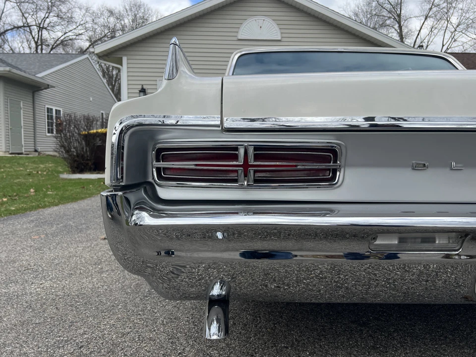 1964 Oldsmobile Starfire - Image 22 of 31