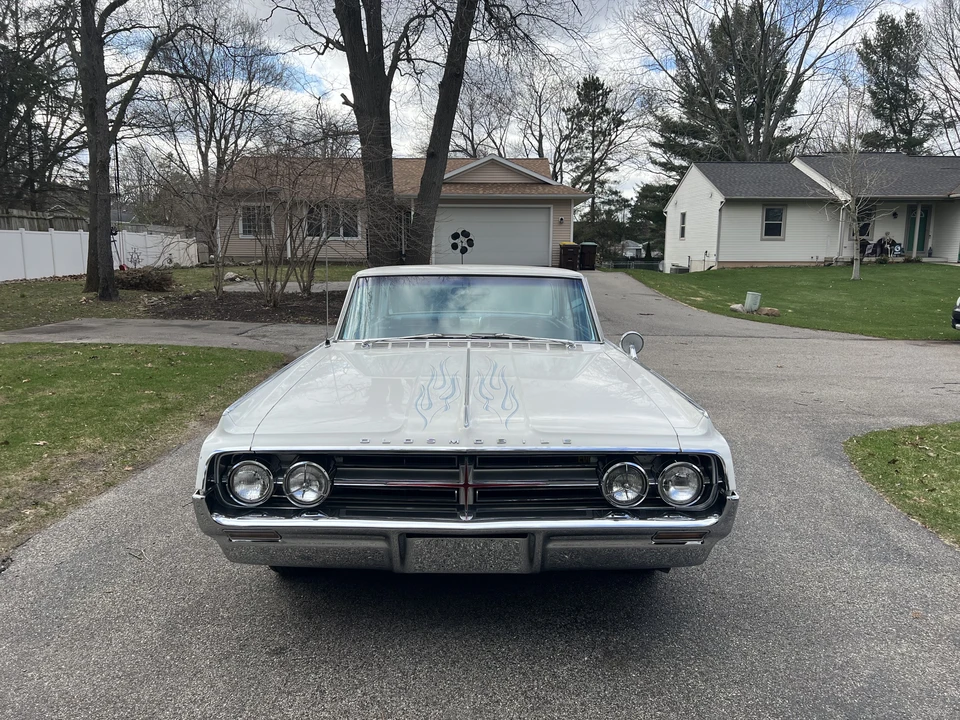 1964 Oldsmobile Starfire - Image 2 of 31