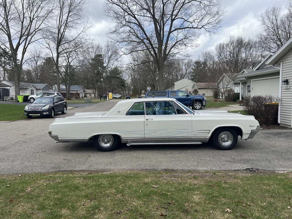 1964 Oldsmobile Starfire - Image 4 of 31