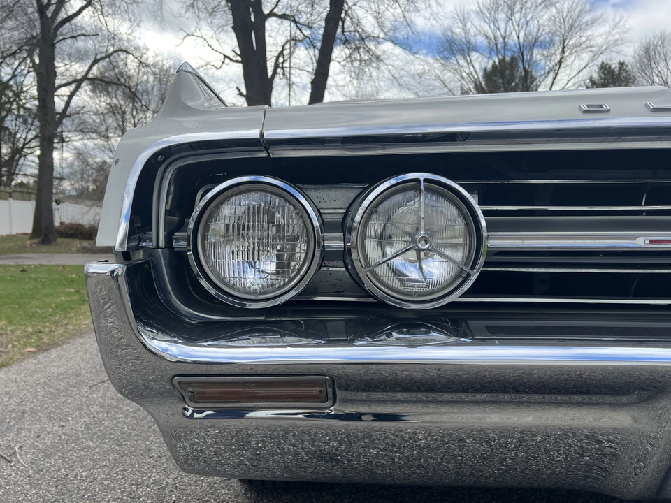 1964 Oldsmobile Starfire - Image 13 of 31