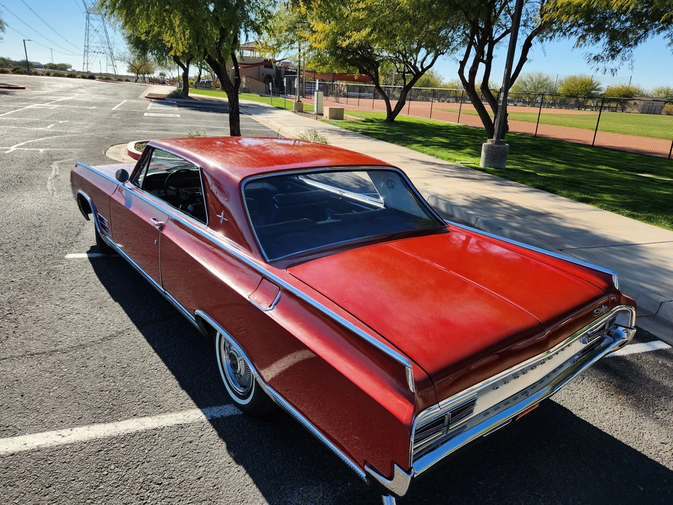 1964 Oldsmobile Starfire - Image 16 of 31