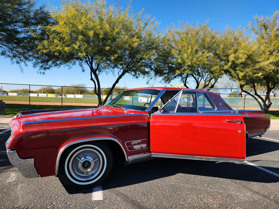 1964 Oldsmobile Starfire - Image 27 of 31