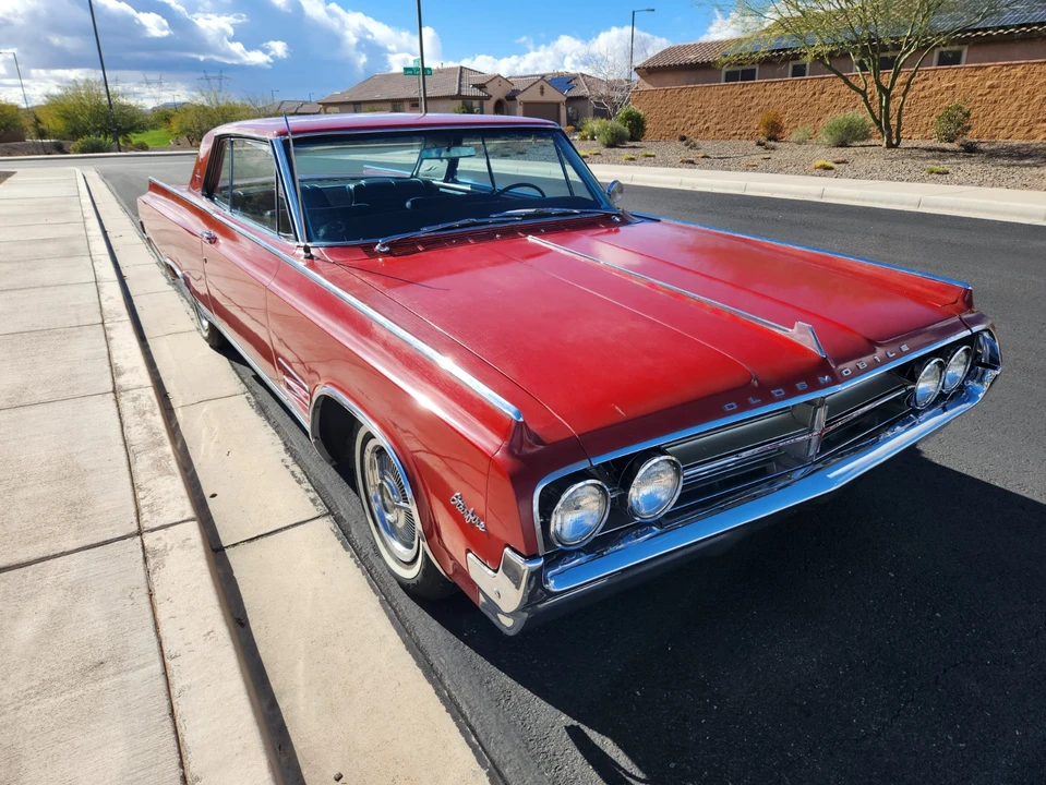 1964 Oldsmobile Starfire - Image 4 of 31