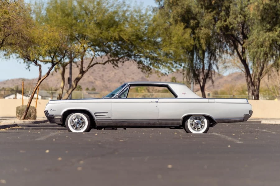 1964 Oldsmobile Starfire - Image 2 of 31