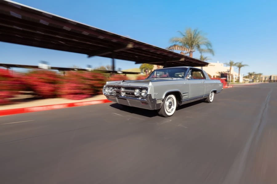 1964 Oldsmobile Starfire - Image 6 of 31