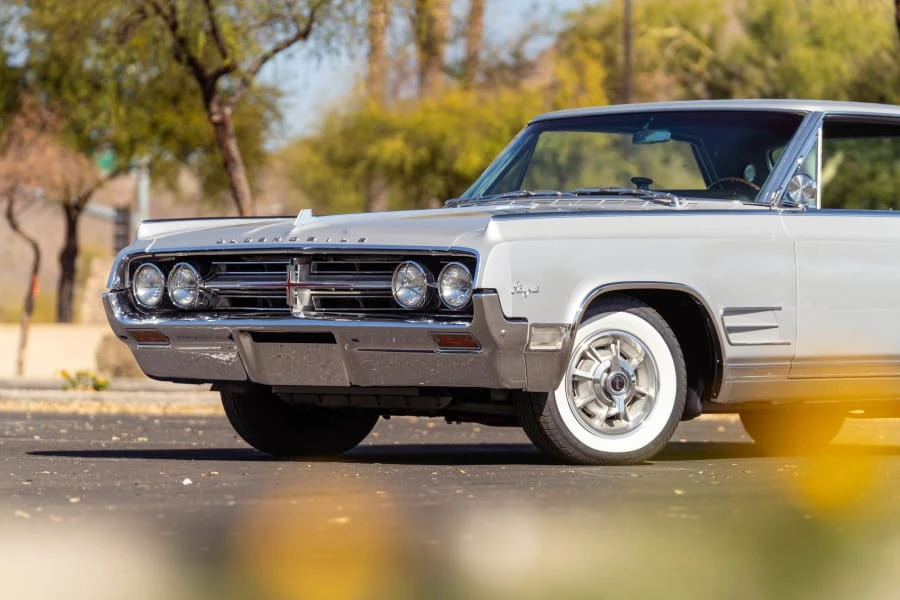 1964 Oldsmobile Starfire - Image 15 of 31
