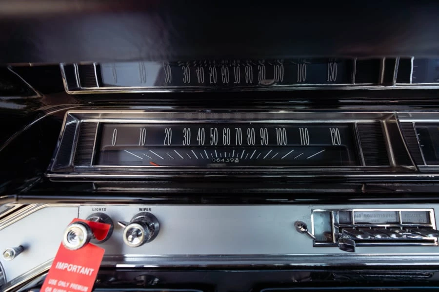 1964 Oldsmobile Starfire - Image 26 of 31